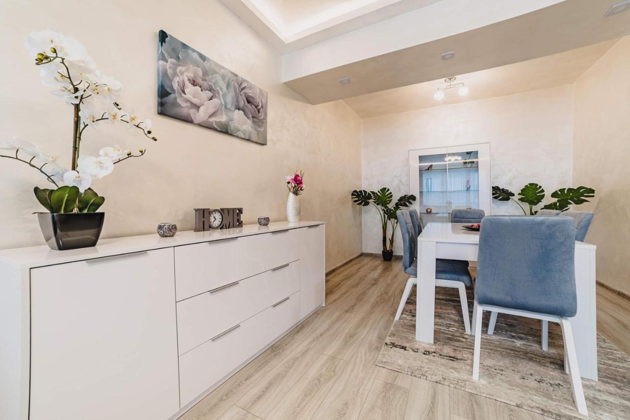 Apartament Sentimento Braşov Esterno foto