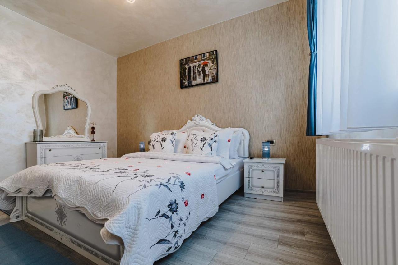 Apartament Sentimento Braşov Esterno foto